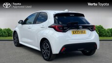 Toyota Yaris 1.5 Hybrid Design 5dr CVT Hybrid Hatchback